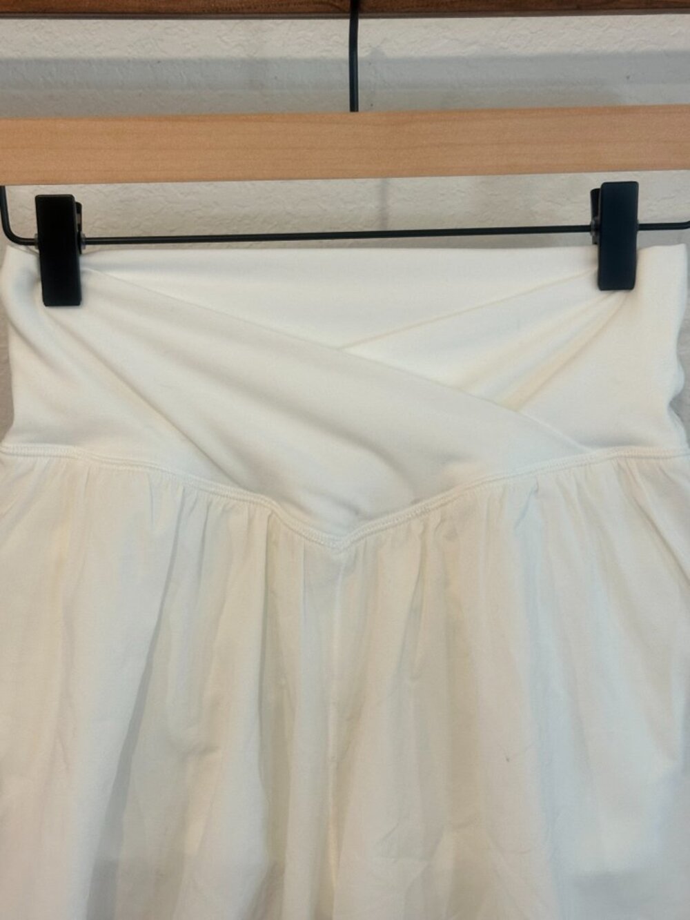 OFFLINE Aerie Real Me Crossover Flowy Shorts White Small NWT - Picture 5 of 12